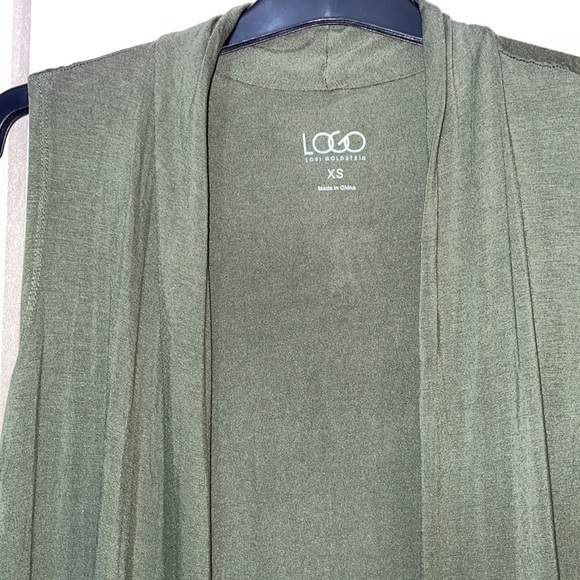 43. LOGO Sleeveless Cardigan - Picture 2 of 4